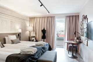 Foto: Niklas Andersson Photo, Nedre Matrosgatan 3 LGH, 1101, 413 15 Goteborg, 0708-27 77 13, niklasanderssonphoto@gmail.com Scandic Rubinen, superior room